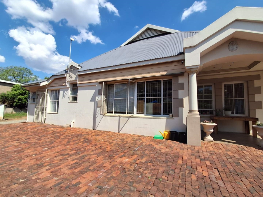 3 Bedroom Property for Sale in Potchefstroom North West